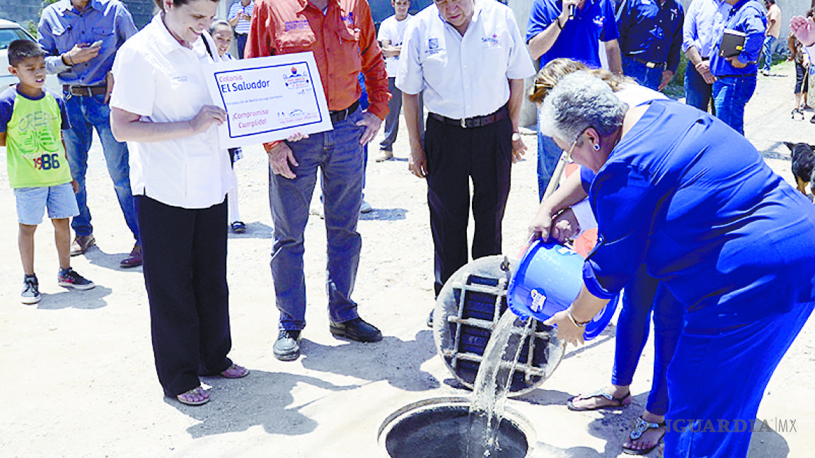 Municipio entrega drenaje en colonia El Salvador de Saltillo