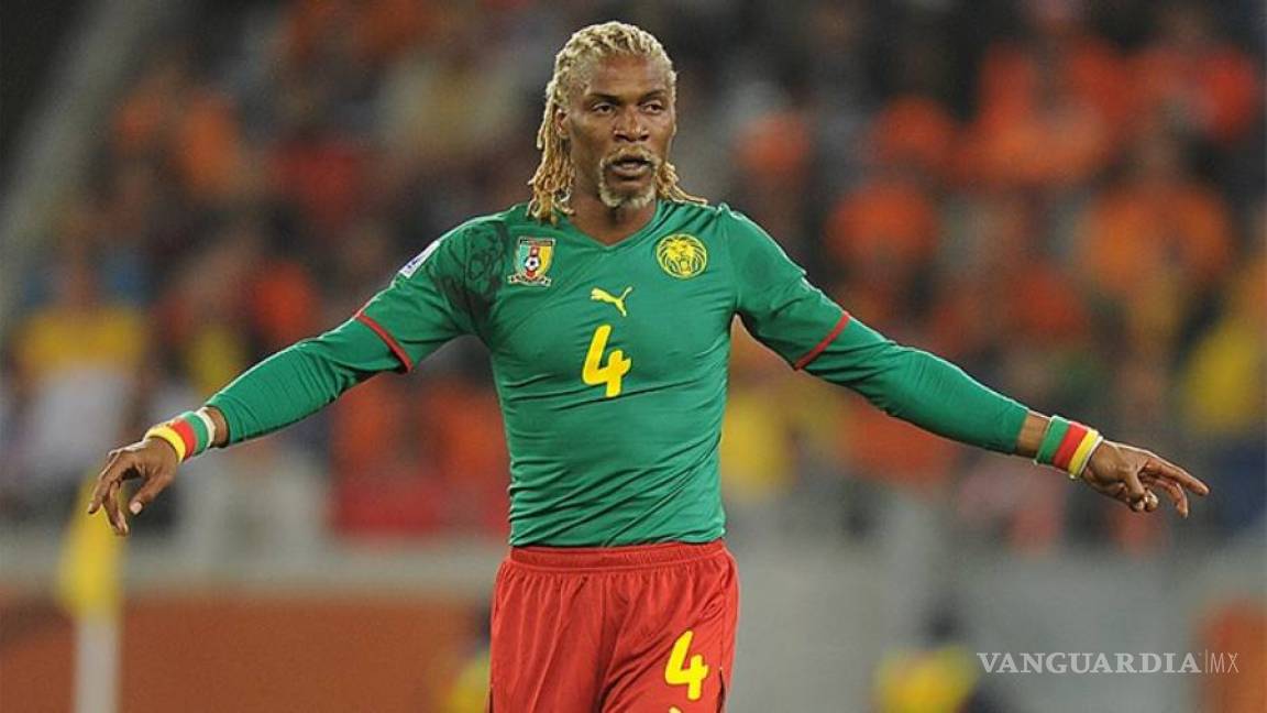 Rigobert Song, leyenda del fútbol camerunés, sufre un derrame cerebral