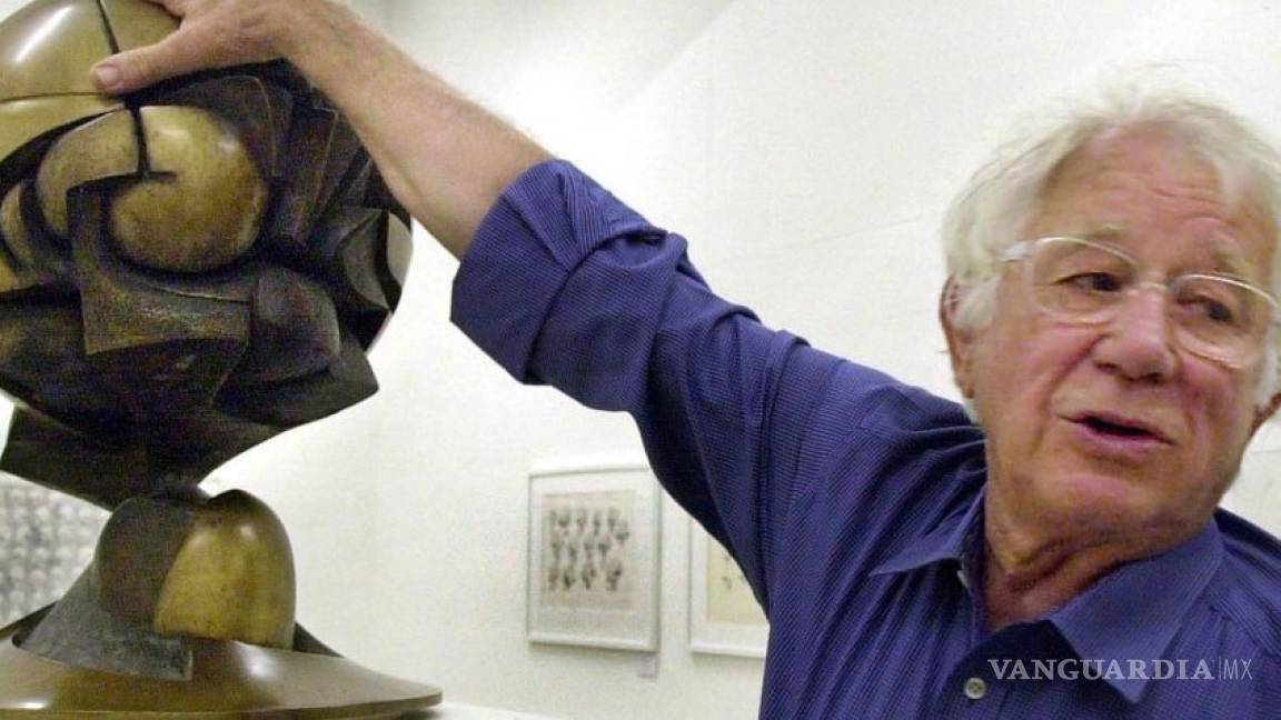 Muere el escultor alemán Fritz Koenig, autor de la esfera entre Torres Gemelas