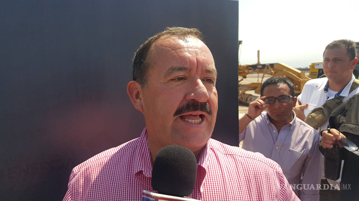 Hay seguridad en carreteras de Coahuila: Victor Zamora