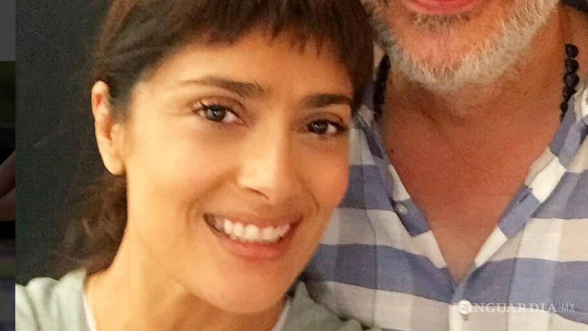Salma Hayek estrena peinado para nueva cinta
