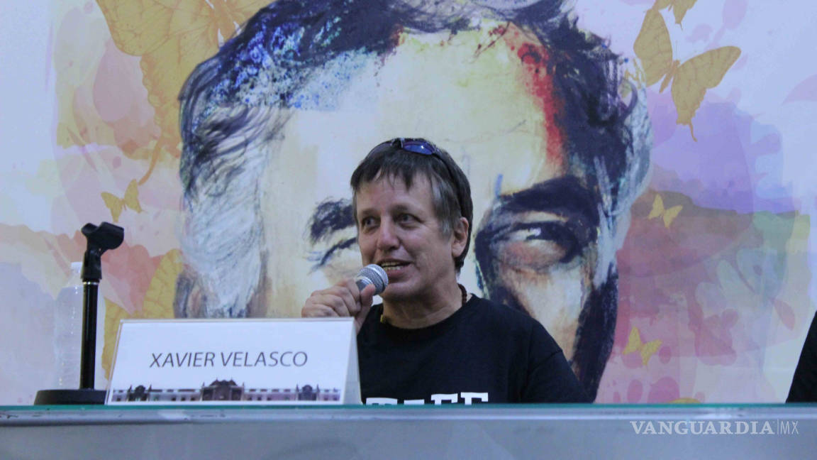 Xavier Velasco participa en su propia obra