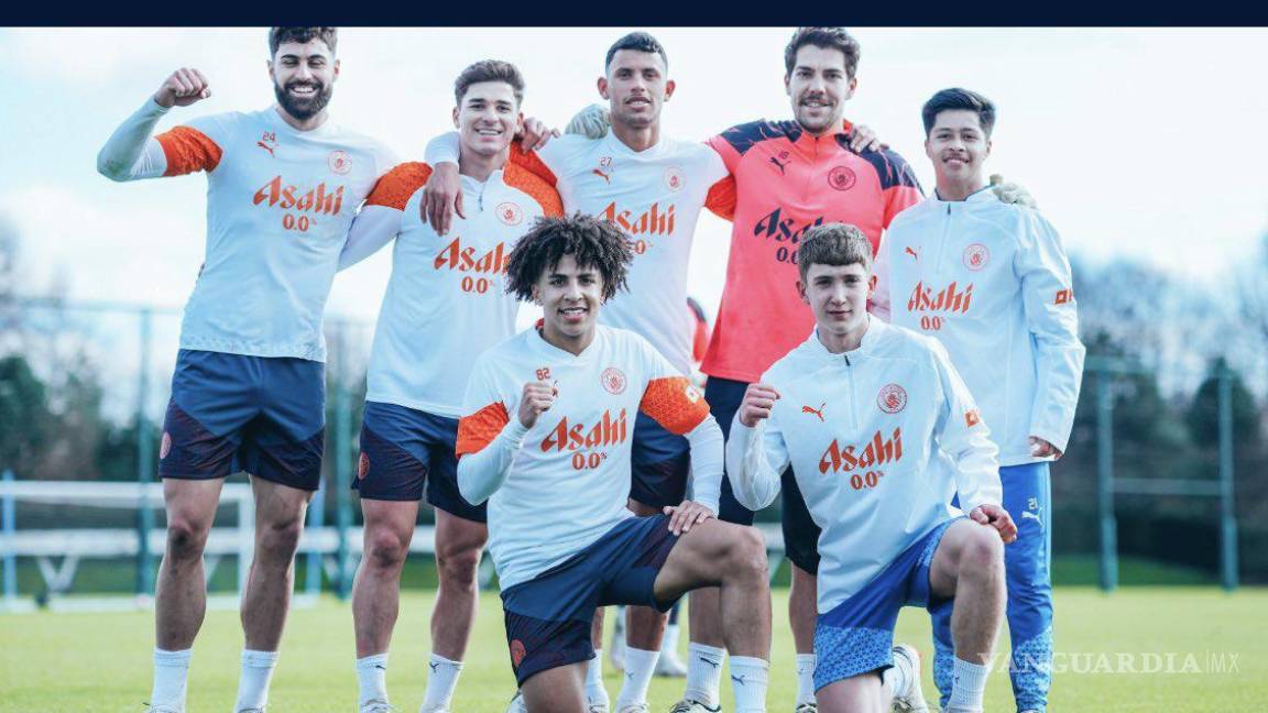 Alex Alcalá entrena con el equipo titular del Manchester City y Pep Guardiola lo elogia