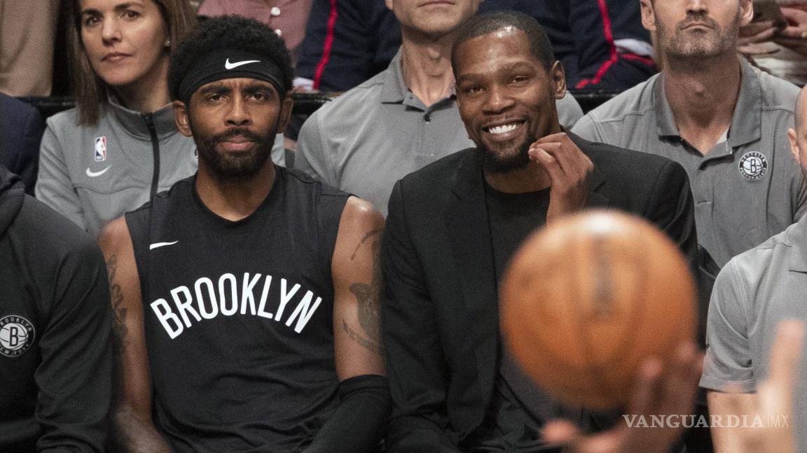 Ante todo pronóstico, Durant e Irving se quedan en Nets y buscan el título