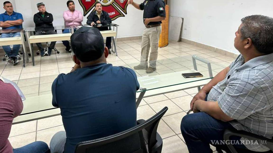 Protección Civil de Torreón capacita a propietarios de yonques y recicladoras para prevenir accidentes