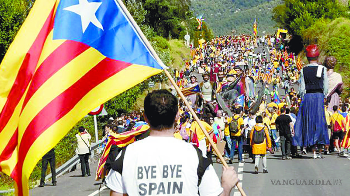 Mitad de Cataluña rompe con democracia española; apoyan secesión