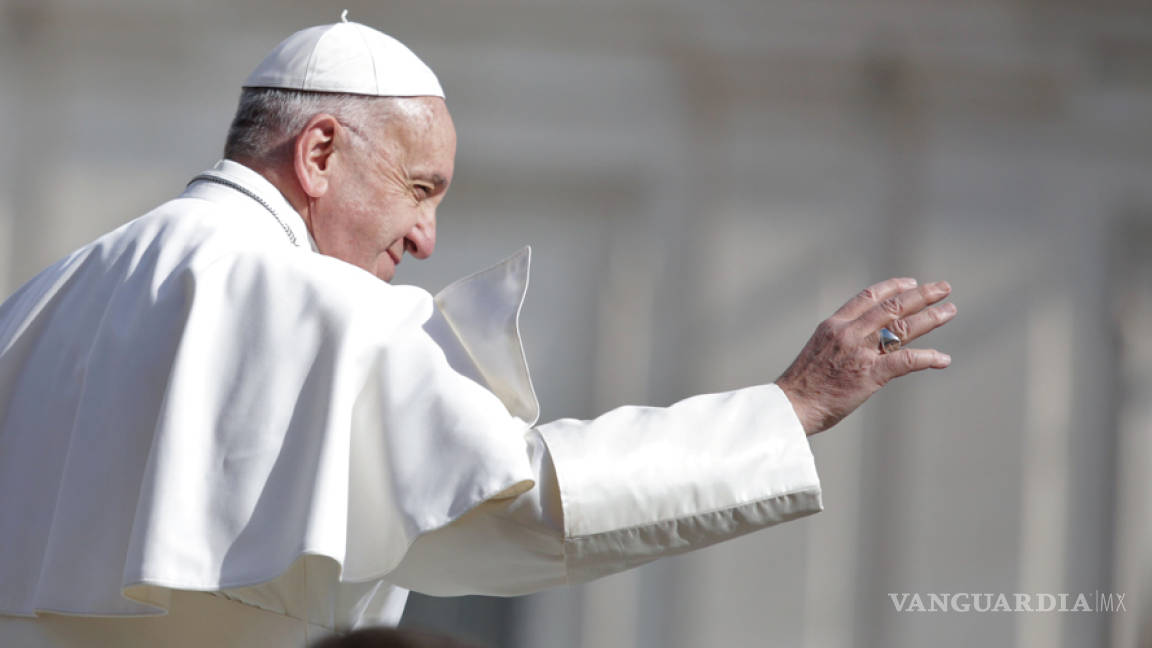 Papa Francisco llega a Egipto para enviar su mensaje de paz