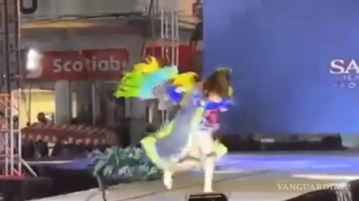 Concursante se electrocuta en pleno escenario de Señorita Sahuayo (video)