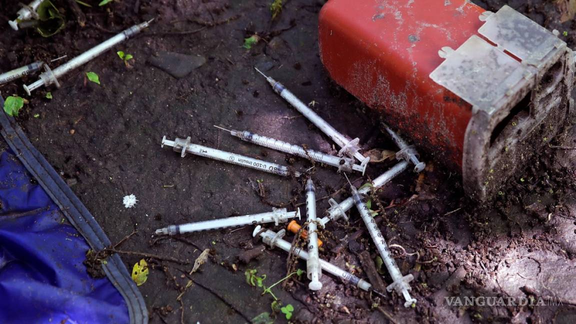 Crisis de opiáceos deja un rastro de miles jeringas a en EU