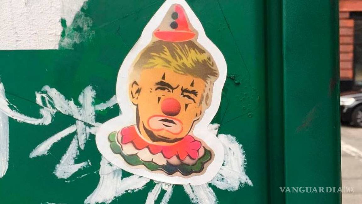 45 creativos stickers 'Anti-Trump'