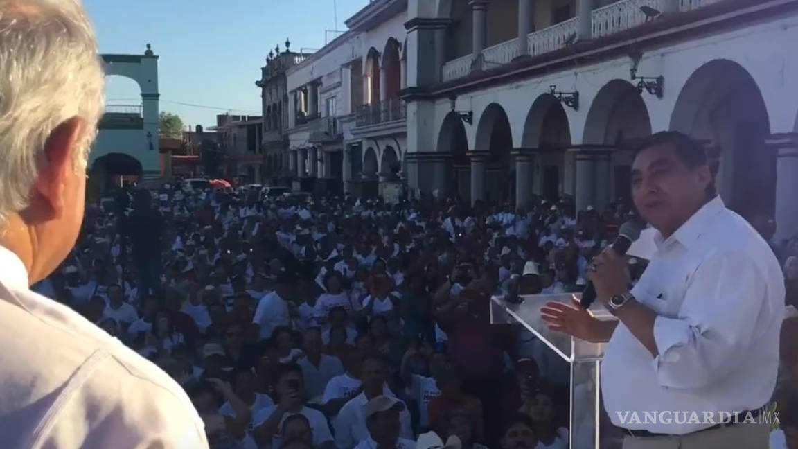 “Si le vuelven a robar la Presidencia a AMLO es porque somos unos pendejos”: Carlos Bonavides en mitin de Morena