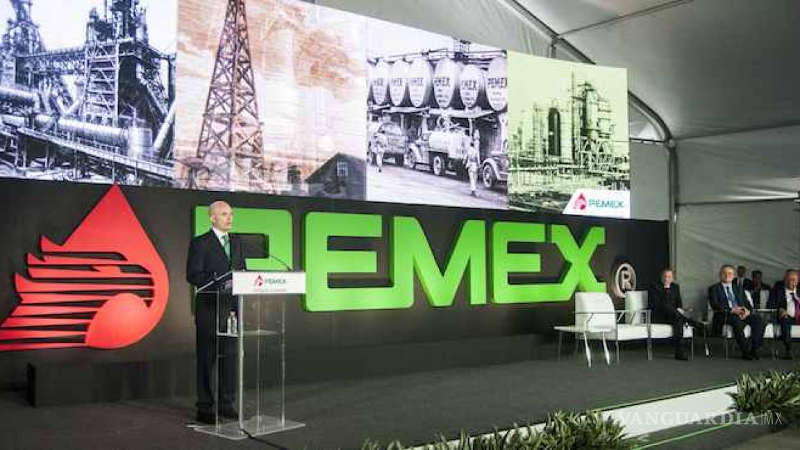 Pemex, en quiebra, da millones para juegos al sindicato de Romero Deschamps, revela Reforma