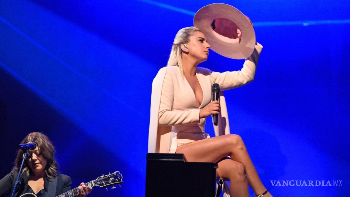 Lady Gaga suspende gira europea de “Joanne” por enfermedad