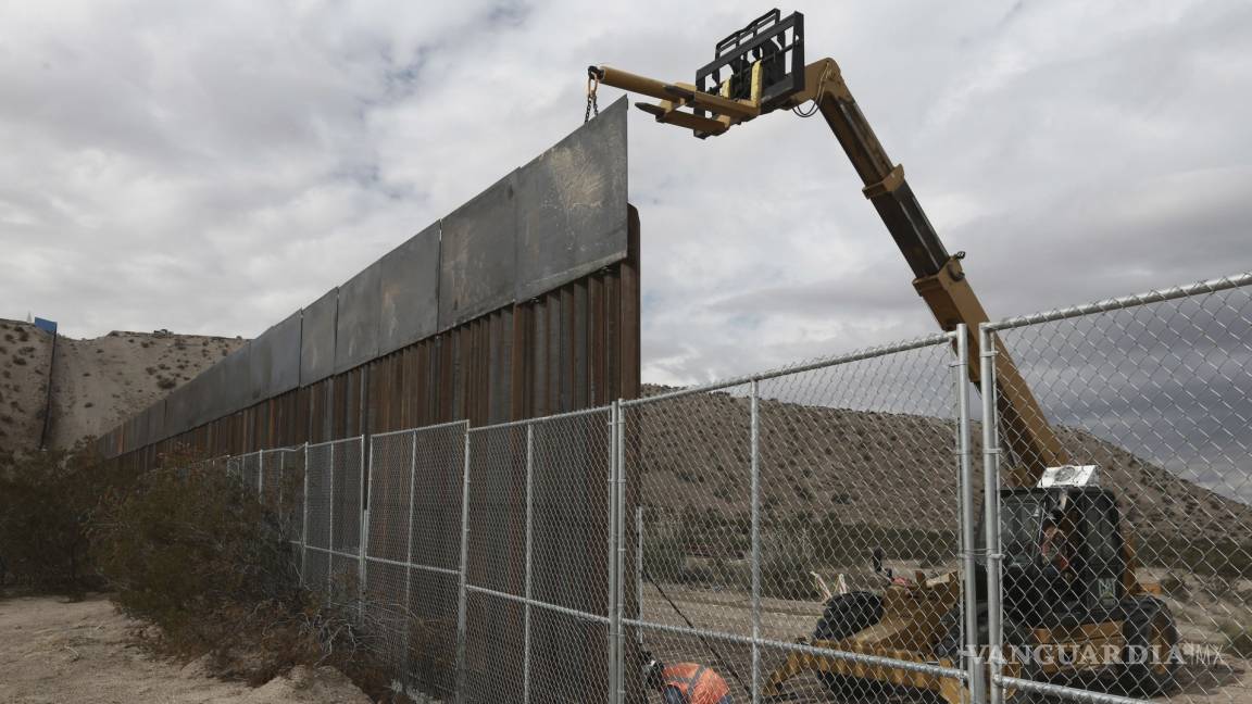 Mexicanos que inviertan en muro de Trump serían &quot;traidores a la patria&quot;: Iglesia