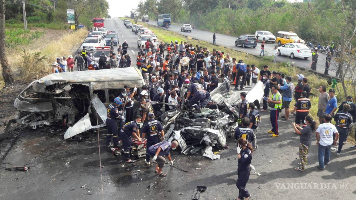 Mueren 25 personas en accidente de tránsito en Tailandia
