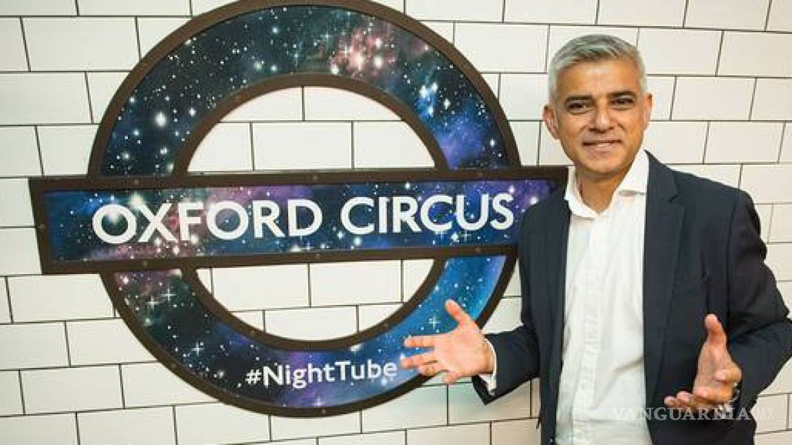 Inauguran servicio nocturno del Metro de Londres