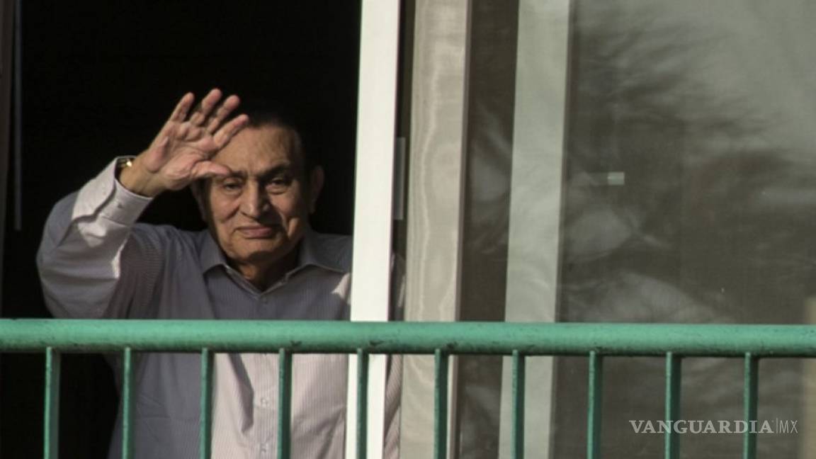 El exdictador Mubarak es puesto en libertad seis años después de la revolución egipcia