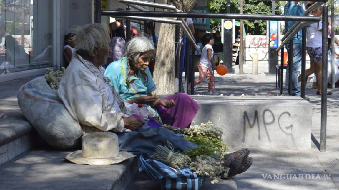 Dar créditos a población marginal genera más pobreza: UNAM
