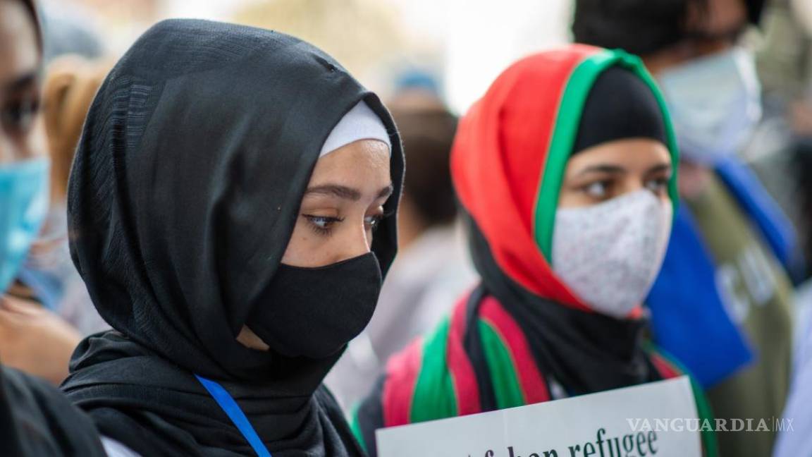 En Kabul, talibanes disuelven por fuerza manifestación de mujeres que protestaban por prohibir educación
