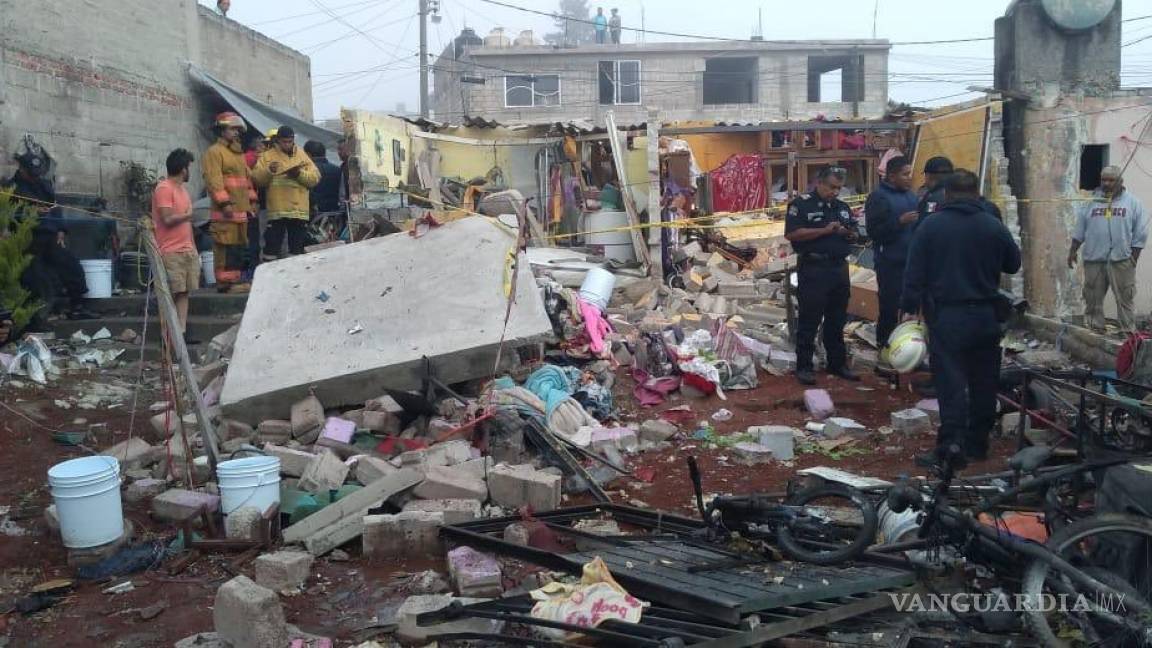 Explota polvorín clandestino en Tultepec; mueren papá y bebé de dos años