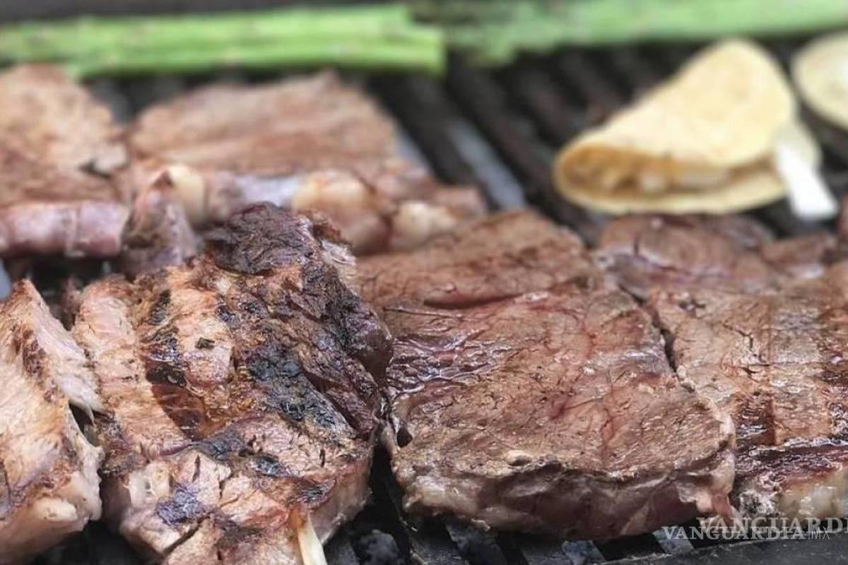La carne asada, una deliciosa tradición que detona la convivencia y unión familiar en Saltillo La carne asada, una deliciosa tradición que detona la convivencia y unión familiar en Saltillo
