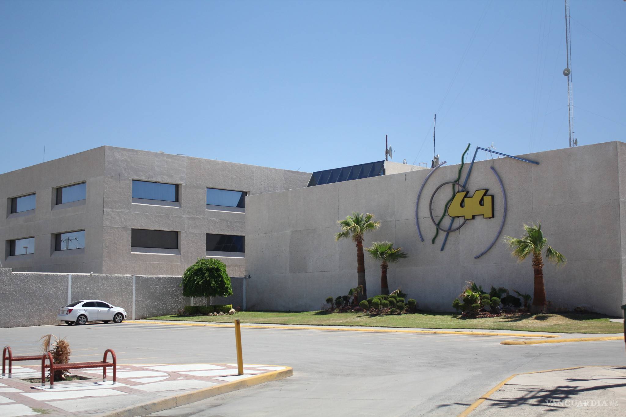 Alcalde de Juárez, Chihuahua, otorgó más de 50 mdp a su familia; funcionarios le siguieron los pasos… ¡desviando 80 millones más! $!Alcalde de Juárez, Chihuahua, otorgó más de 50 mdp a su familia; funcionarios le siguieron los pasos… ¡desviando 80 millones más!