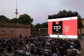 Berlinale se transforma en una muestra popular y al aire libre, con el Oso adjudicado