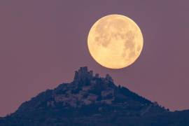 La Luna de Lobo es un acontecimiento visto todos los años solo en enero, según explica la NASA
