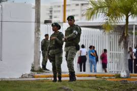 Dejan cabeza humana frente a cuartel militar de Cancún