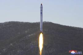 Norcorea probó ayer misiles con capacidad para recorrer 500 kilómetros.