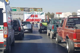 La Onappafa bloquea oficinas del SAT en Torreón por el gasolinazo