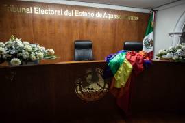 Jesús Ociel Baena Saucedo recibió un homenaje en la sede del Tribunal Electoral del Estado, lugar en dónde el magistrade Ociel Baena trabajaba todos los días hasta su muerte violenta.