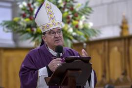 El obispo agradeció a las madres que contribuyen con su labor dentro de la diócesis de Saltillo, resaltando su generosidad y entrega.