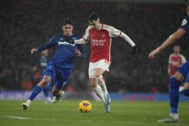 Edson Álvarez dio un juegazo en el encuentro donde el West Ham venció al Arsenal, compromiso de la Premier League.