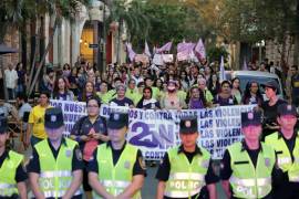Cepal calcula al menos 12 muertes por violencia machista al día en América Latina, situación por la que miles de mujeres de la región tomaron las calles ayer en señal de protesta contra la violencia hacia ellas.
