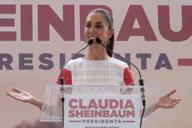 Claudia Sheinbaum, candidata a la presidencia por la coalición Sigamos haciendo Historia, durante su participación un mitin en la explanada de la alcaldía Milpa Alta.