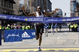 Chebet es el quinto keniano que gana este maratón en los últimos diez años.