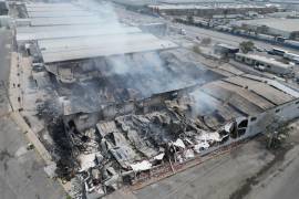 Un incendio consumió, la tarde-noche del martes pasado, las bodegas del Instituto Mexicano del Seguro Social