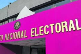 Por lo pronto, subrayaron que todos los materiales para la elección, en los que viene el logo del INE –que incluye el color rosa mexicano– ya están entregados en los 300 consejos distritales del país