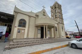Migrantes se resguardan en la Iglesia El Verbo Encarnado en Frontera, Coahuila.