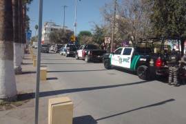 Autoridades de Torreón, junto con la SEDENA, Guardia Nacional y otras instituciones, realizaron un operativo para verificar la prohibición de la venta de pirotecnia, garantizando la seguridad en las festividades decembrinas.