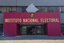 El Instituto Nacional Electoral admite hasta 36 mil 355 solicitudes de voto de mexicanos en el extranjero.