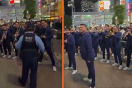 Banda El Recodo fue irrumpida por la policía de Tokio, Japón, por tocar en la calle.