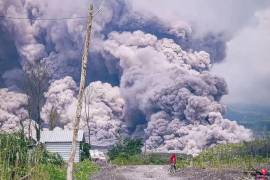 El volcán registra intensa actividad desde hace un año que tras una erupción no ha dejado de tener una actividad “muy elevada”.