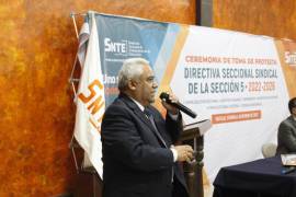 Everardo Padrón y el resto del Comité Directivo de la Sección 38 del SNTE rindieron protesta ante Óscar Martín Ramos, representante de Alfonso Cepeda Salas, secretario general del SNTE.