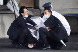 El primer ministro japonés, Fumio Kishida, fue evacuado al registrarse una explosión mientras visitaba el puerto de Saikazaki de la ciudad de Wakayama.