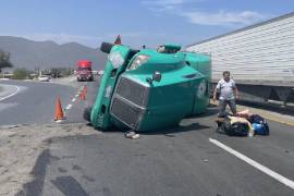 Los cierres de la carretera Saltillo-Monterrey por accidentes u otros motivos dejan pérdidas millonarias.