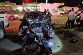 Motociclista pierde la vida en aparatoso choque en Saltillo
