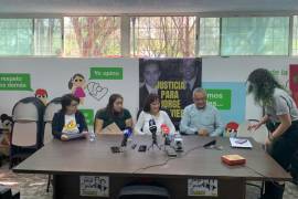 En el marco de los 13 años del homicidio en contra de los estudiantes del Tecnológico de Monterrey sus familiares ofrecieron una rueda de prensa para clamar justicia por los hechos