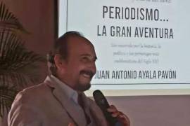 Juan Antonio Ayala Pavón plasmó en su libro todo el amor que le tuvo a la labor periodística.